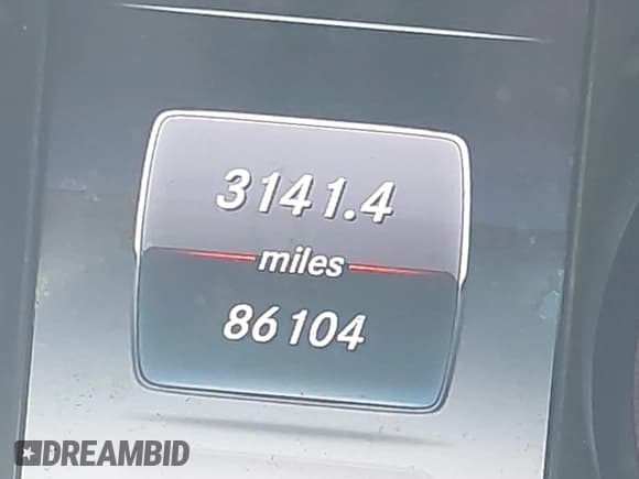 ✅ 2018 Mercedes-Benz C 300 • VIN: 55SWF4KB4JU248039 • Lot: 42788782. Listed on IAAI with 86,104 mi. Free auction sales archive from the USA and detailed vehicle history report at DreamBid. Image 15.