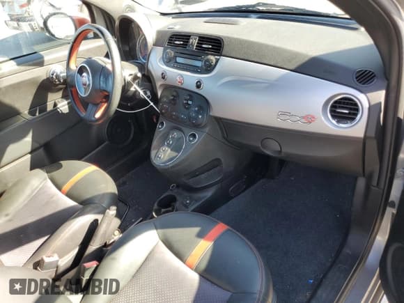 ✅ 2015 FIAT 500e • VIN: 3C3CFFGE4FT598237 • Lot: 70418744. Listed on Copart with 63,017 mi. Free auction sales archive from the USA and detailed vehicle history report at DreamBid. Image 8.