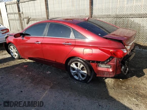✅ 2011 Hyundai Sonata SE • VIN: 5NPEC4AC3BH129272 • Lot: 64482214. Listed on Copart with 236,698 mi. Free auction sales archive from the USA and detailed vehicle history report at DreamBid. Image 2.