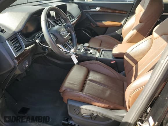 ✅ 2020 Audi Q5 Premium Plus • VIN: WA1BNAFY4L2107486 • Lot: 61209905. Wystawiony na Copart z przebiegiem 30 259 mil. Bezpłatny archiwum sprzedaży aukcyjnych z USA i szczegółowy raport historii pojazdu na DreamBid. Zdjęcie 7.