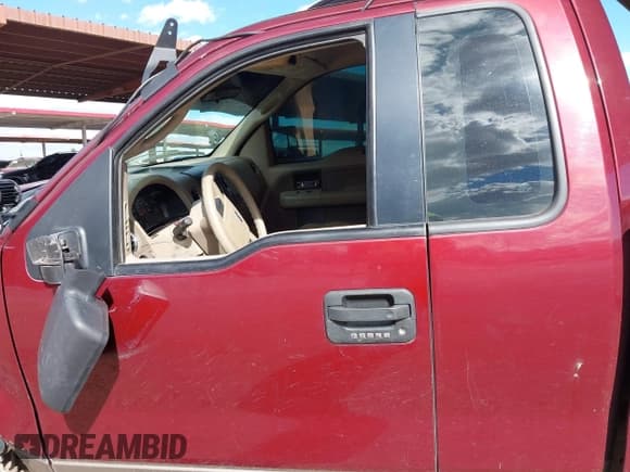 ✅ 2006 Ford F-150 XL • VIN: 1FTRF14506NA75424 • Lot: 41580902. Listed on IAAI with 229,696 mi. Free auction sales archive from the USA and detailed vehicle history report at DreamBid. Image 14.