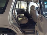 ✅ 2001 Ford Expedition Eddie Bauer • VIN: 1FMRU17LX1LB77796 • Лот: 43764779. Опубликован ранее на IAAI с пробегом 287 719 миль. Бесплатный доступ к архиву аукционных продаж из США и подробный отчёт об истории автомобиля на DreamBid. Изображение 8.