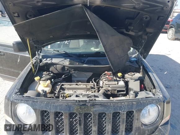 ✅ 2016 Jeep Patriot Sport SE • VIN: 1C4NJPBA6GD670365 • Lot: 43686955. Wystawiony na IAAI z przebiegiem 116 225 mil. Bezpłatny archiwum sprzedaży aukcyjnych z USA i szczegółowy raport historii pojazdu na DreamBid. Zdjęcie 10.