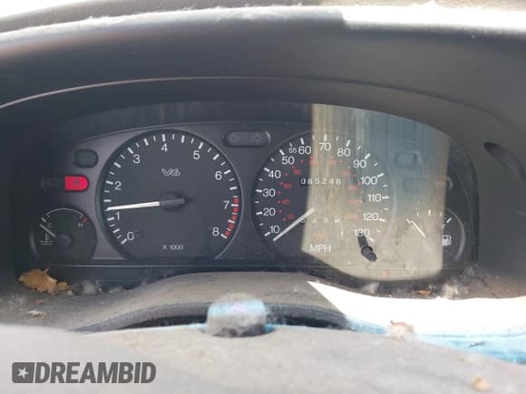 ✅ 2000 Ford Contour SE Fleet • VIN: 1FAFP66L8YK131192 • Lot: 42934038. Wystawiony na IAAI z przebiegiem 85 246 mil. Bezpłatny archiwum sprzedaży aukcyjnych z USA i szczegółowy raport historii pojazdu na DreamBid. Zdjęcie 7.