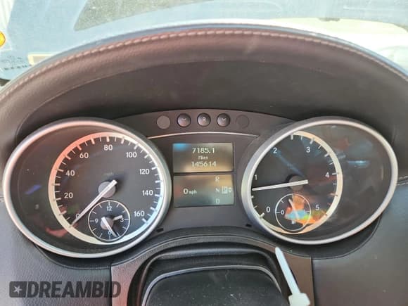 ✅ 2011 Mercedes-Benz GL 350 • VIN: 4JGBF2FE4BA703518 • Lot: 84461335. Listed on Copart with 145,614 mi. Free auction sales archive from the USA and detailed vehicle history report at DreamBid. Image 9.