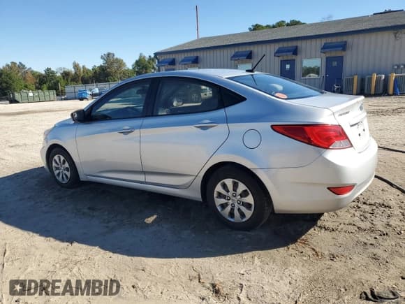 ✅ 2016 Hyundai Accent SE • VIN: KMHCT4AE4GU967487 • Lot: 90853945. Wystawiony na Copart z przebiegiem 121 426 mil. Bezpłatny archiwum sprzedaży aukcyjnych z USA i szczegółowy raport historii pojazdu na DreamBid. Zdjęcie 2.