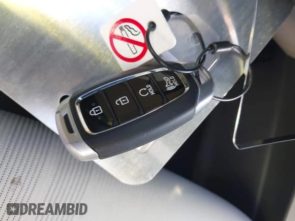 ✅ 2025 Hyundai Venue SEL • VIN: KMHRC8A34SU367299 • Lot: 43648814. Listed on IAAI with 19,689 mi. Free auction sales archive from the USA and detailed vehicle history report at DreamBid. Image 11.