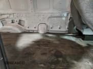 ✅ 2013 Ford Econoline Cargo Commercial • VIN: 1FTNE1EW7DDB01271 • Lot: 95005435. Wystawiony na Copart z przebiegiem 255 161 mil. Bezpłatny archiwum sprzedaży aukcyjnych z USA i szczegółowy raport historii pojazdu na DreamBid. Zdjęcie 11.