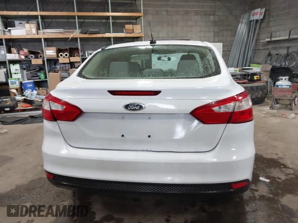 ✅ 2012 Ford Focus SE • VIN: 1FAHP3F21CL301085 • Lot: 42321328. Listed on IAAI with 157,818 mi. Free auction sales archive from the USA and detailed vehicle history report at DreamBid. Image 16.