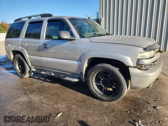 ✅ 2006 Chevrolet Tahoe Z71 • VIN: 1GNEC13T96R117175 • Lot: 91357035. Wystawiony na Copart z przebiegiem 308 819 mil. Bezpłatny archiwum sprzedaży aukcyjnych z USA i szczegółowy raport historii pojazdu na DreamBid. Zdjęcie 4.