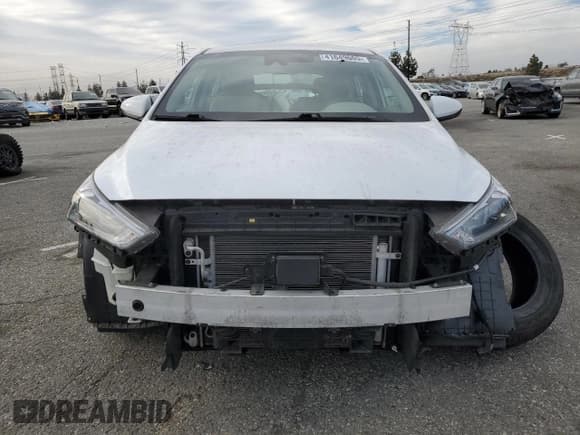 ✅ 2019 Hyundai Ioniq SEL • VIN: KMHC75LC6KU127838 • Lot: 41649605. Wystawiony na Copart z przebiegiem 83 360 mil. Bezpłatny archiwum sprzedaży aukcyjnych z USA i szczegółowy raport historii pojazdu na DreamBid. Zdjęcie 5.