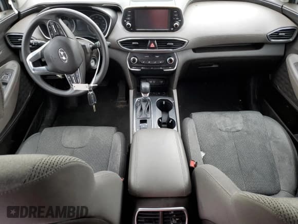 ✅ 2019 Hyundai Santa Fe SE • VIN: 5NMS2CAD5KH077021 • Lot: 43670733. Wystawiony na Copart z przebiegiem 67 064 mil. Bezpłatny archiwum sprzedaży aukcyjnych z USA i szczegółowy raport historii pojazdu na DreamBid. Zdjęcie 8.