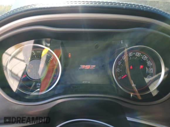 ✅ 2022 Dodge Challenger R/T Scat Pack Widebody • VIN: 2C3CDZFJ0NH151627 • Lot: 86541945. Wystawiony na Copart z przebiegiem 41 511 mil. Bezpłatny archiwum sprzedaży aukcyjnych z USA i szczegółowy raport historii pojazdu na DreamBid. Zdjęcie 9.