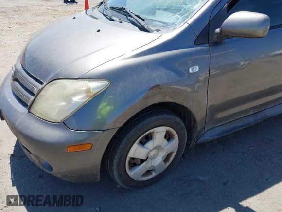 ✅ 2004 Scion xA • VIN: JTKKT604840066221 • Lot: 43032982. Listed on IAAI with 287,416 mi. Free auction sales archive from the USA and detailed vehicle history report at DreamBid. Image 6.