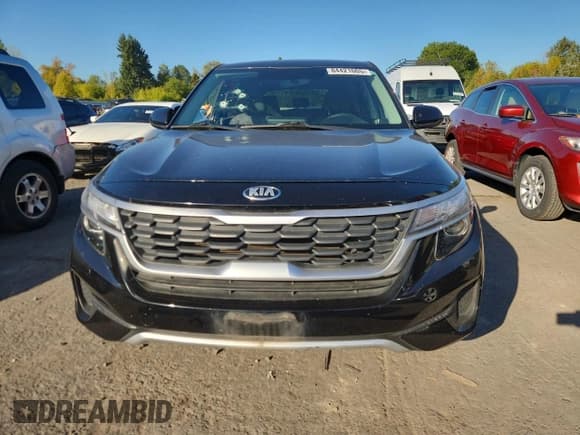 ✅ 2021 Kia Seltos LX • VIN: KNDEPCAA1M7211697 • Lot: 84421005. Listed on Copart with 150,229 mi. Free auction sales archive from the USA and detailed vehicle history report at DreamBid. Image 5.