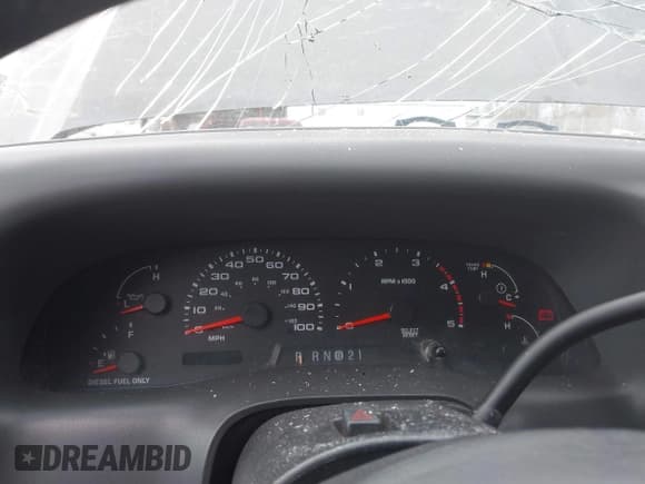 ✅ 2002 Ford F-250 XL • VIN: 1FTNX21F82EB81807 • Lot: 41428093. Wystawiony na IAAI z przebiegiem Nie podano. Bezpłatny archiwum sprzedaży aukcyjnych z USA i szczegółowy raport historii pojazdu na DreamBid. Zdjęcie 7.