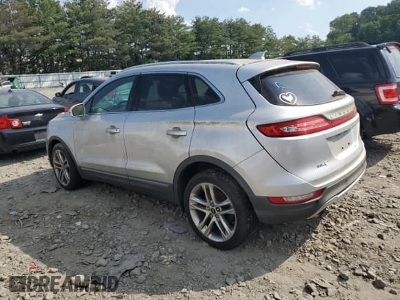 ✅ 2016 Lincoln MKC Reserve • VIN: 5LMCJ3D90GUJ04942 • Lot: 62164015. Wystawiony na Copart z przebiegiem Nie podano. Bezpłatny archiwum sprzedaży aukcyjnych z USA i szczegółowy raport historii pojazdu na DreamBid. Zdjęcie 2.