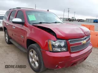 ✅ 2013 Chevrolet Tahoe LS • VIN: 1GNSCAE03DR109429 • Lot: 42358532. Wystawiony na IAAI z przebiegiem 185 053 mil. Bezpłatny archiwum sprzedaży aukcyjnych z USA i szczegółowy raport historii pojazdu na DreamBid. Zdjęcie 1.