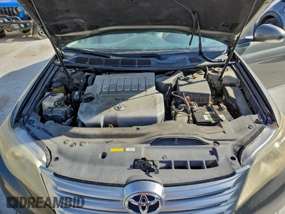 ✅ 2011 Toyota Avalon Limited • VIN: 4T1BK3DB2BU376013 • Lot: 95025885. Listed on Copart with 214,946 mi. Free auction sales archive from the USA and detailed vehicle history report at DreamBid. Image 11.