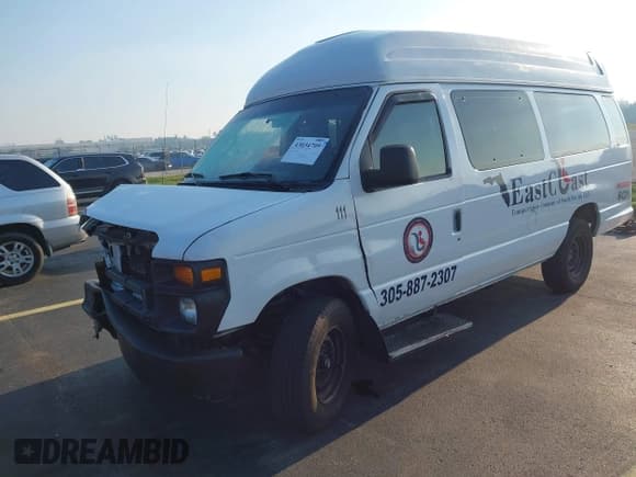 ✅ 2012 Ford Econoline Cargo Commercial • VIN: 1FTNS2EW8CDA42891 • Lot: 43034709. Wystawiony na IAAI z przebiegiem 649 193 mil. Bezpłatny archiwum sprzedaży aukcyjnych z USA i szczegółowy raport historii pojazdu na DreamBid. Zdjęcie 21.