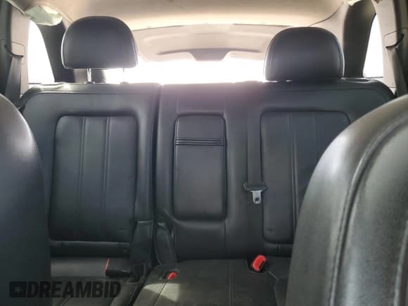 ✅ 2014 Chevrolet Captiva Sport LT • VIN: 3GNAL3EK9ES651139 • Lot: 50487785. Wystawiony na Copart z przebiegiem 141 431 mil. Bezpłatny archiwum sprzedaży aukcyjnych z USA i szczegółowy raport historii pojazdu na DreamBid. Zdjęcie 10.