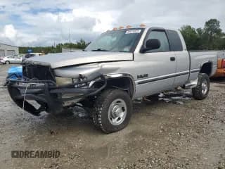 ✅ 1999 Dodge 2500 • VIN: 1B7KF2369XJ516946 • Лот: 84019525. Опубликован ранее на Copart с пробегом 178 308 миль. Бесплатный доступ к архиву аукционных продаж из США и подробный отчёт об истории автомобиля на DreamBid. Изображение 1.