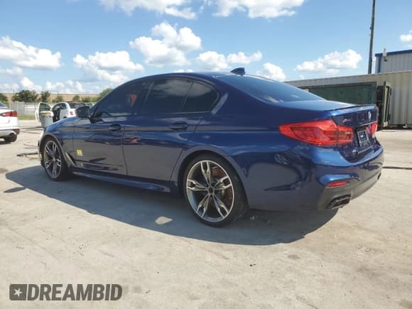 ✅ 2020 BMW 5 Series M550i xDrive • VIN: WBAJS7C07LBN96376 • Lot: 81220775. Wystawiony na Copart z przebiegiem 46 934 mil. Bezpłatny archiwum sprzedaży aukcyjnych z USA i szczegółowy raport historii pojazdu na DreamBid. Zdjęcie 2.
