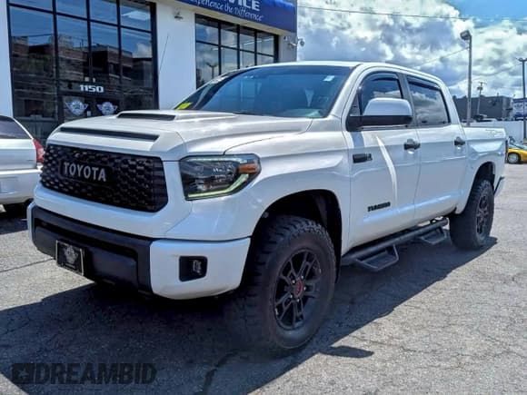 ✅ 2019 Toyota Tundra SR5 • VIN: 5TFDY5F17KX839709 • Лот: 94586315. Опубликован ранее на Copart с пробегом 73 442 миль. Бесплатный доступ к архиву аукционных продаж из США и подробный отчёт об истории автомобиля на DreamBid. Изображение 2.