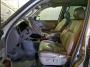 ✅ 2006 Toyota Sequoia Limited • VIN: 5TDBT48A36S274819 • Lot: 95174745. Wystawiony na Copart z przebiegiem 272 601 mil. Bezpłatny archiwum sprzedaży aukcyjnych z USA i szczegółowy raport historii pojazdu na DreamBid. Zdjęcie 7.