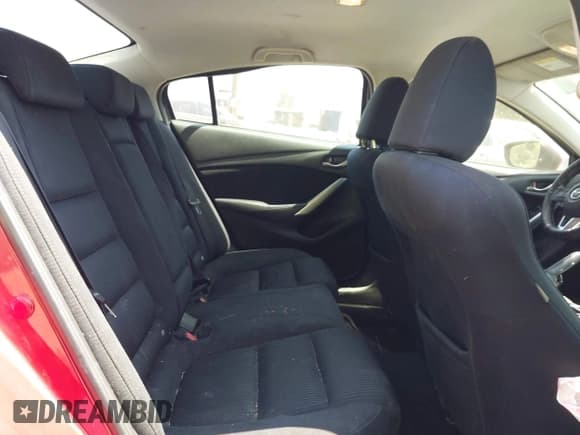 ✅ 2014 Mazda 6 i Sport • VIN: JM1GJ1U55E1106386 • Lot: 42630462. Wystawiony na IAAI z przebiegiem 222 067 mil. Bezpłatny archiwum sprzedaży aukcyjnych z USA i szczegółowy raport historii pojazdu na DreamBid. Zdjęcie 8.