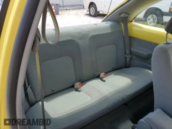 ✅ 2001 Volkswagen Beetle GLS • VIN: 3VWCP21C81M478689 • Lot: 56419645. Wystawiony na Copart z przebiegiem 184 682 mil. Bezpłatny archiwum sprzedaży aukcyjnych z USA i szczegółowy raport historii pojazdu na DreamBid. Zdjęcie 10.