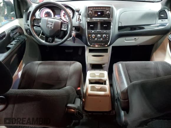 ✅ 2014 Dodge Grand Caravan SE • VIN: 2C4RDGBG0ER226258 • Лот: 84998355. Опубликован ранее на Copart с пробегом 56 268 миль. Бесплатный доступ к архиву аукционных продаж из США и подробный отчёт об истории автомобиля на DreamBid. Изображение 8.