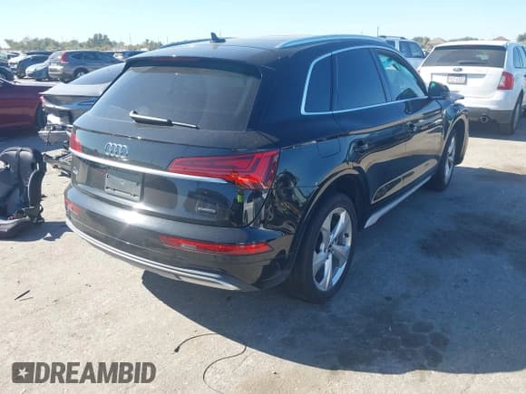 ✅ 2021 Audi Q5 Premium Plus • VIN: WA1BAAFY1M2104798 • Lot: 43667402. Listed on IAAI with 29,606 mi. Free auction sales archive from the USA and detailed vehicle history report at DreamBid. Image 4.