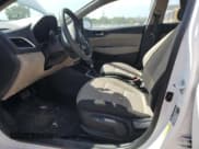 ✅ 2022 Hyundai Accent SEL • VIN: 3KPC24A68NE171126 • Лот: 64835644. Опубликован ранее на Copart с пробегом 12 452 миль. Бесплатный доступ к архиву аукционных продаж из США и подробный отчёт об истории автомобиля на DreamBid. Изображение 7.