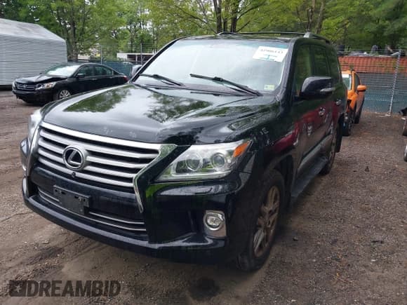 ✅ 2015 Lexus LX 570 • VIN: JTJHY7AX5F4165721 • Lot: 42906143. Listed on IAAI with 195,631 mi. Free auction sales archive from the USA and detailed vehicle history report at DreamBid. Image 2.