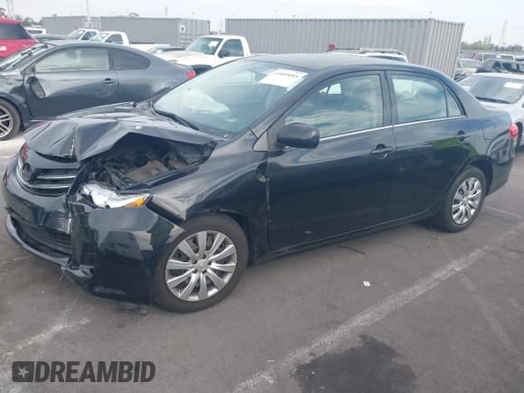✅ 2013 Toyota Corolla L • VIN: 5YFBU4EE4DP132098 • Лот: 43689085. Опубликован ранее на IAAI с пробегом 95 129 миль. Бесплатный доступ к архиву аукционных продаж из США и подробный отчёт об истории автомобиля на DreamBid. Изображение 17.