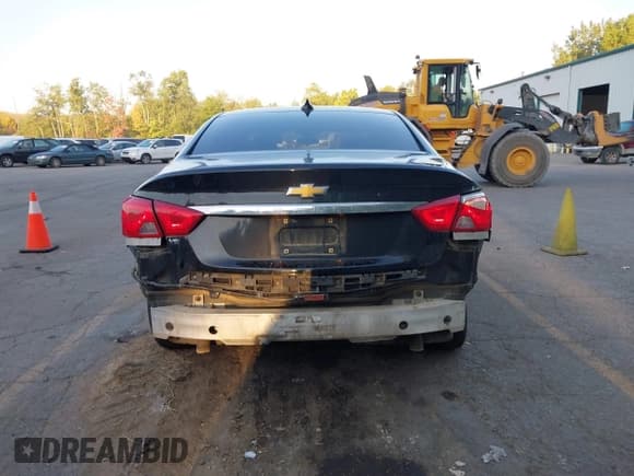 ✅ 2018 Chevrolet Impala LS • VIN: 2G11Z5S3XJ9114571 • Лот: 43212684. Опубликован ранее на IAAI с пробегом 151 338 миль. Бесплатный доступ к архиву аукционных продаж из США и подробный отчёт об истории автомобиля на DreamBid. Изображение 17.