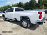 2021 Chevrolet Silverado 3500HD LT z VIN 1GC4YTEY5MF268295, wystawiony jako Copart lot #64107825 z przebiegiem 83 027 mil mil oraz Szkoda całkowita • Salvage title. Historia ofert i sprzedaży dostępna na DreamBid. Obrazek 2.