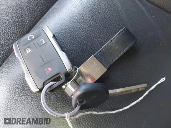 ✅ 2020 Chevrolet Suburban LT • VIN: 1GNSCHKC4LR154126 • Lot: 42983785. Wystawiony na IAAI z przebiegiem 190 770 mil. Bezpłatny archiwum sprzedaży aukcyjnych z USA i szczegółowy raport historii pojazdu na DreamBid. Zdjęcie 11.