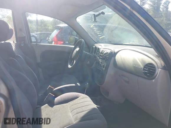 ✅ 2005 Chrysler PT Cruiser • VIN: 3C4FY48B85T635008 • Lot: 42849316. Listed on IAAI with 82,611 mi. Free auction sales archive from the USA and detailed vehicle history report at DreamBid. Image 5.