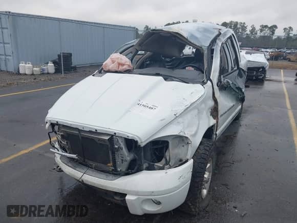 2006 Dodge 3500 SLT z VIN 3D7LX38C26G250519, wystawiony jako IAAI lot #41505407 z przebiegiem Nie podano mil oraz . Historia ofert i sprzedaży dostępna na DreamBid. Obrazek 6.