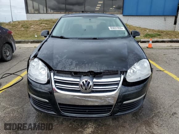 ✅ 2009 Volkswagen Jetta SE • VIN: 3VWRM71K29M024537 • Lot: 85837855. Wystawiony na Copart z przebiegiem 123 831 mil. Bezpłatny archiwum sprzedaży aukcyjnych z USA i szczegółowy raport historii pojazdu na DreamBid. Zdjęcie 5.