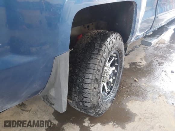 ✅ 2018 Chevrolet Silverado 2500HD LT • VIN: 1GC1KVEY8JF174794 • Lot: 41922200. Listed on IAAI with 147,020 mi. Free auction sales archive from the USA and detailed vehicle history report at DreamBid. Image 17.