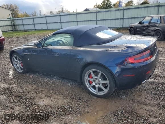 ✅ 2008 Aston Martin Vantage • VIN: SCFBF04B18GD08336 • Lot: 75553114. Wystawiony na Copart z przebiegiem 17 692 mil. Bezpłatny archiwum sprzedaży aukcyjnych z USA i szczegółowy raport historii pojazdu na DreamBid. Zdjęcie 2.