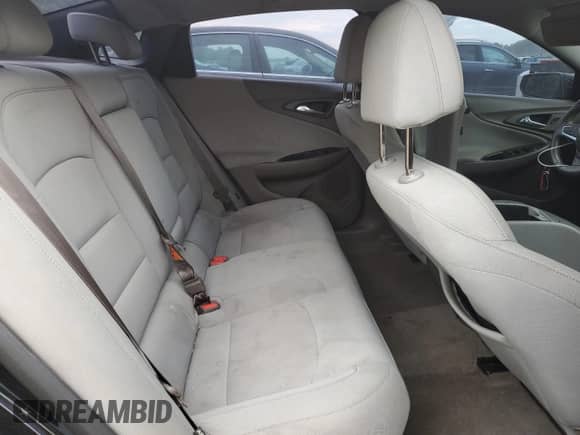 2016 Chevrolet Malibu LT z VIN 1G1ZE5ST4GF220867, wystawiony jako Copart lot #63729075 z przebiegiem 107 301 mil mil oraz Szkoda całkowita • Salvage title. Historia ofert i sprzedaży dostępna na DreamBid. Obrazek 10.