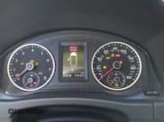 ✅ 2017 Volkswagen Tiguan S • VIN: WVGAV7AX9HK027199 • Lot: 43721533. Wystawiony na IAAI z przebiegiem 65 638 mil. Bezpłatny archiwum sprzedaży aukcyjnych z USA i szczegółowy raport historii pojazdu na DreamBid. Zdjęcie 7.