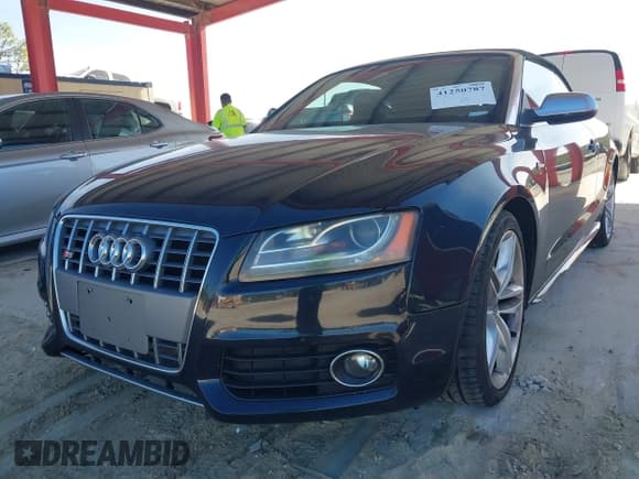 ✅ 2012 Audi S5 Premium Plus • VIN: WAUCGAFH9CN007433 • Лот: 41250787. Опубликован ранее на IAAI с пробегом 107 140 миль. Бесплатный доступ к архиву аукционных продаж из США и подробный отчёт об истории автомобиля на DreamBid. Изображение 2.