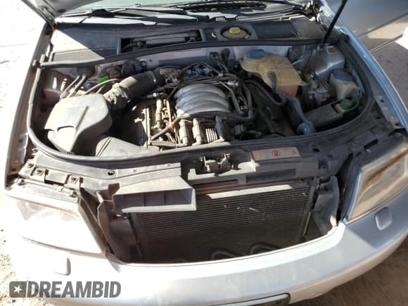 ✅ 1998 Audi A6 • VIN: WAUBA34B6WN170956 • Лот: 80690445. Опубликован ранее на Copart с пробегом 142 470 миль. Бесплатный доступ к архиву аукционных продаж из США и подробный отчёт об истории автомобиля на DreamBid. Изображение 11.