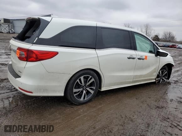 ✅ 2018 Honda Odyssey Elite • VIN: 5FNRL6H92JB028423 • Лот: 47091025. Опубликован ранее на Copart с пробегом Не указан. Бесплатный доступ к архиву аукционных продаж из США и подробный отчёт об истории автомобиля на DreamBid. Изображение 3.