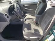 ✅ 2010 Toyota Corolla LE • VIN: 1NXBU4EE3AZ205021 • Lot: 71462255. Wystawiony na Copart z przebiegiem 188 932 mil. Bezpłatny archiwum sprzedaży aukcyjnych z USA i szczegółowy raport historii pojazdu na DreamBid. Zdjęcie 7.